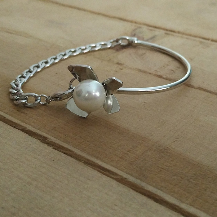 silver pearl flower bracelet