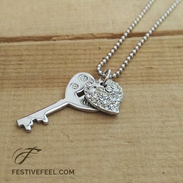 Key to my heart love pendant necklace